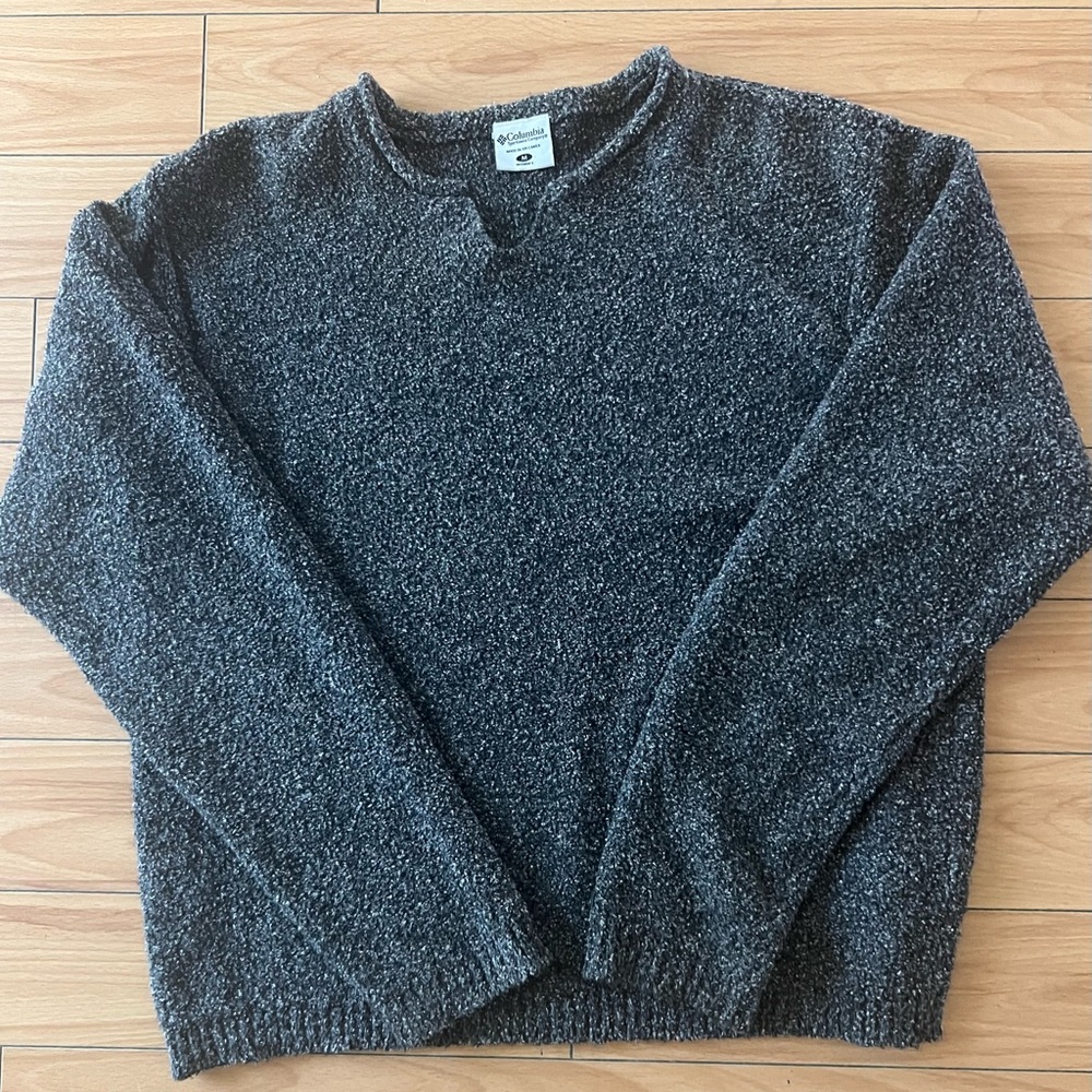 COLUMBIA Grey Sweater Size Med Super Soft and Cotton Blend